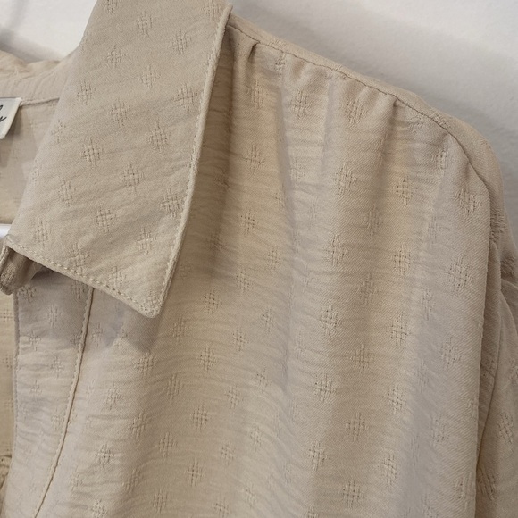 WONDERLY creamy-neck flowy blouse - Picture 5 of 11